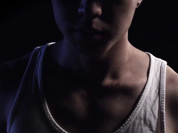 BIGBANG̫�����۱���