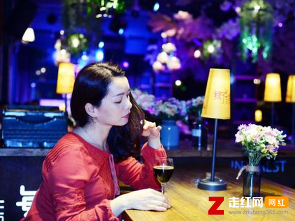 一半清醒一半醉