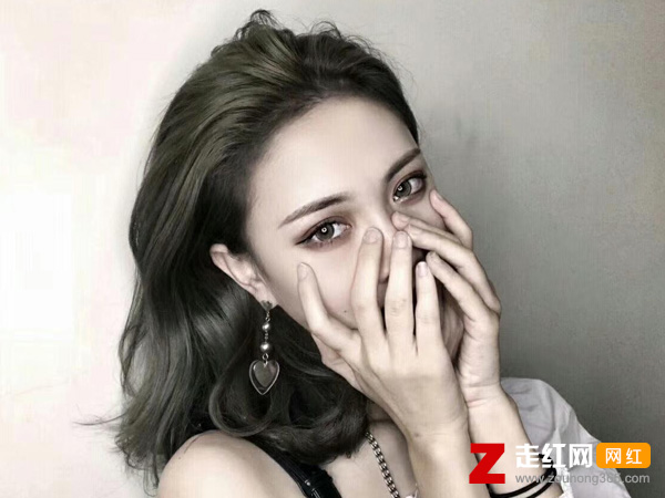 �Ứ���ڰ�����