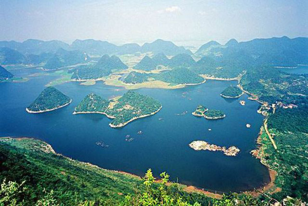 贵州旅游十大景点排名,贵州省十大最受欢迎旅游景点推荐