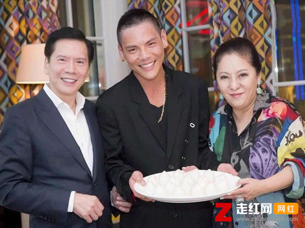 �����ļ����ж�����