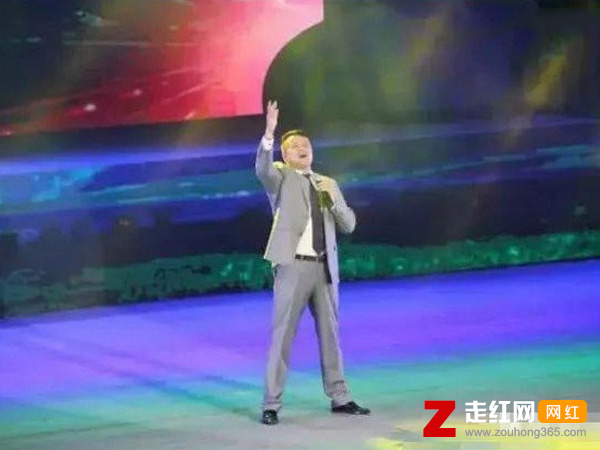 �����Ȱ͵İְ���˭