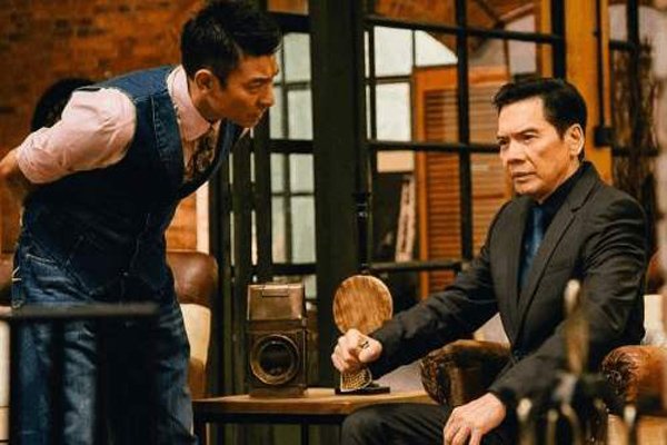 白航闫京有多厉害 打的向华强几十年不敢来内陆发展