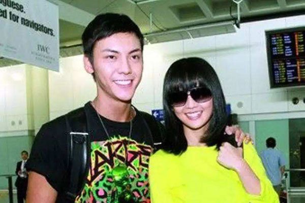 陈伟霆阿sa为什么分手 捧红一个是一个踩着男方在走