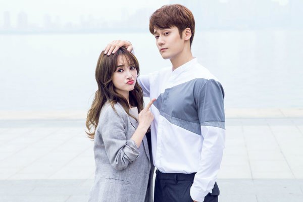 ��������С��¾� �ұ��кͳ���Ů����Ͼ�������