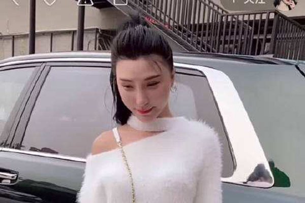 ��¿����ƽ�ٺ���ʷ ���������Ҹ�Ů��������