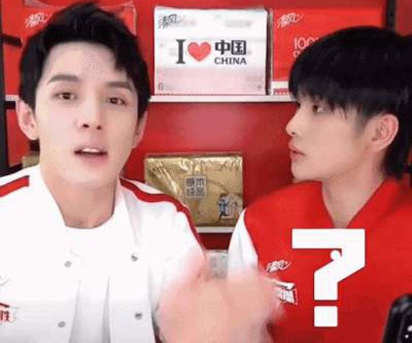 �������ֱ���� һ֧�ں����ܹ������ı�Ů�˻�͸��