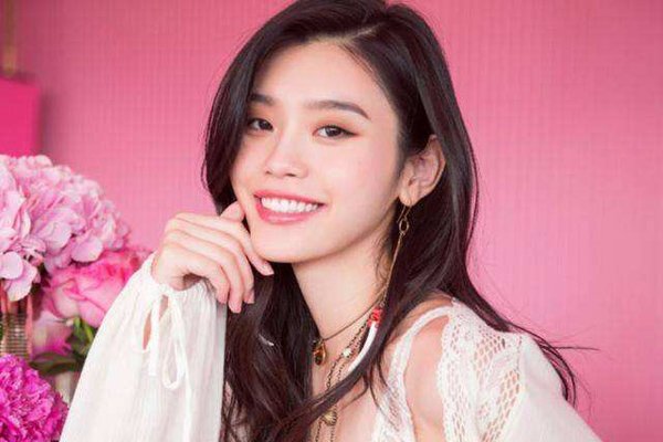 奚梦瑶一场秀多少钱 收入和当红女星差的很远的
