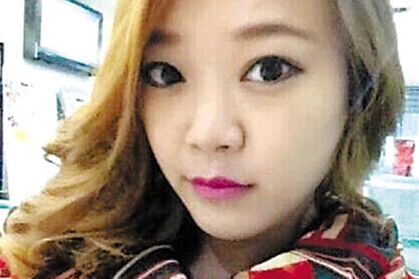 ��ʫ�ܺ͸�����ɶ���� �ջ�������ʬҰ��