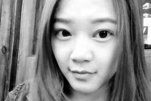 ��ʫ�ܺ͸�����ɶ���� �ջ�������ʬҰ��