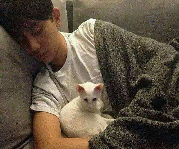 ��è�����˺ܿ��� Ů����һ��ҪԶ��������