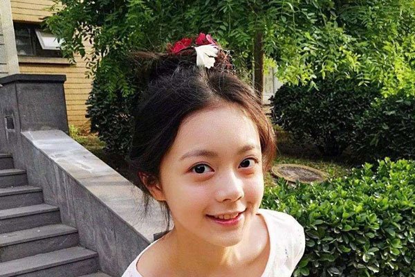 �Խ����ݹ��ĵ��Ӿ� �����˵��Ӿ硶������Сħ�ɡ�