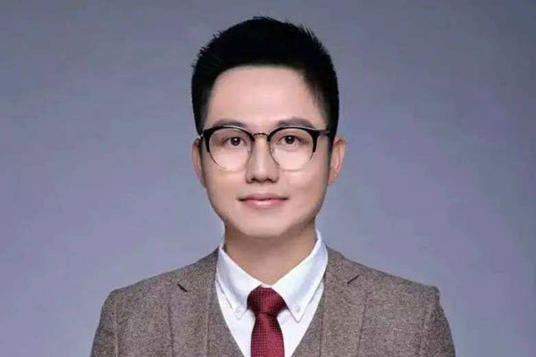 朱伟个人介绍资料 身份背景到底是什么