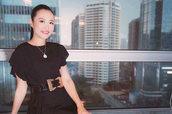 ��������˫ɫ˿�������һ���������� ÿһ�ڶ����Ը�˿��