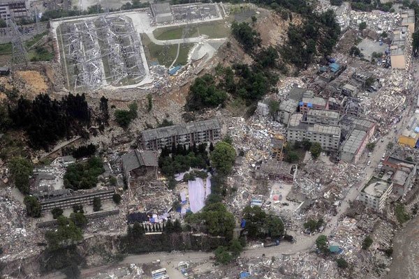 汶川地震不敢公开照片 实拍现场发生了什么恐怖事件