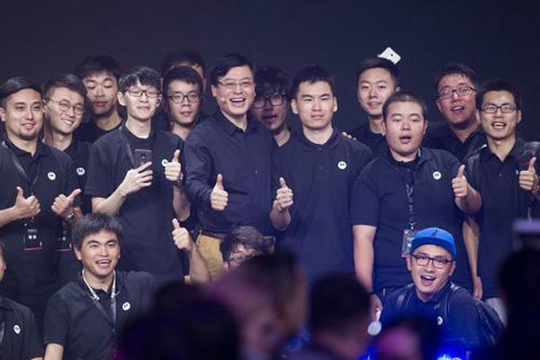 ��Ԫ��ĸ��������� ��ô�ɺ���ʷ����ͬ��ͬ��