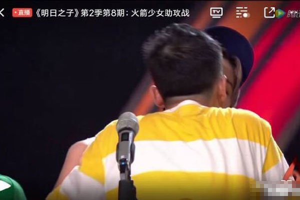 ����ձ�ǿ������һ�� ����̨���׻�������ɵ��