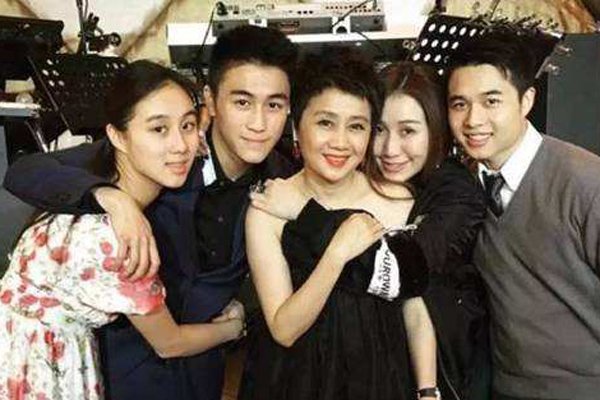 �����Ϊʲô��¶�� ������Ψһһ����¶��Ķ���