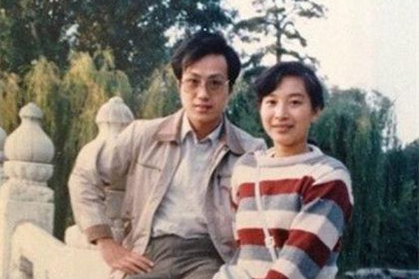 �޾��������̺�ļ޵���˭ ���̺�ڶ����ɷ�����