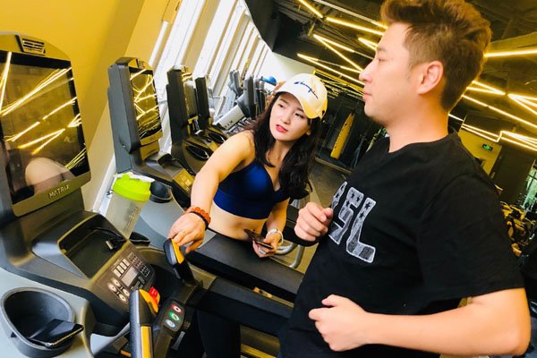 ǮС��΢����Ǹ55�� ����������ǮС����ô�������Ȱ���