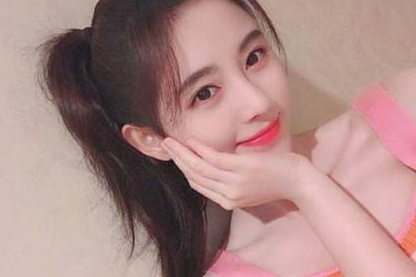 ��溵t����ǰ������Ƭ �������˴���ͨ�˱��С��Ů