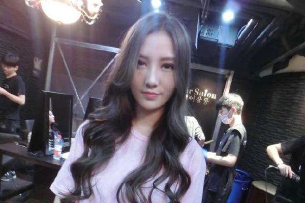 �羺��һ�ͯ�ڸ������� ����ô�����˾�����Ϊ��ʲô