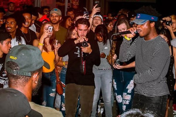 ����rapper�ж��� VS���Ѫ�����ǱȲ���