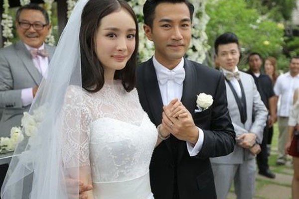 杨幂什么时候离得婚 在伪装甜蜜只是为了流量