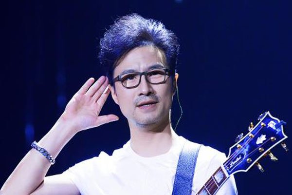 娱乐圈四大草粉狂魔 粉丝不仅为他洗内裤竟然还多次堕胎