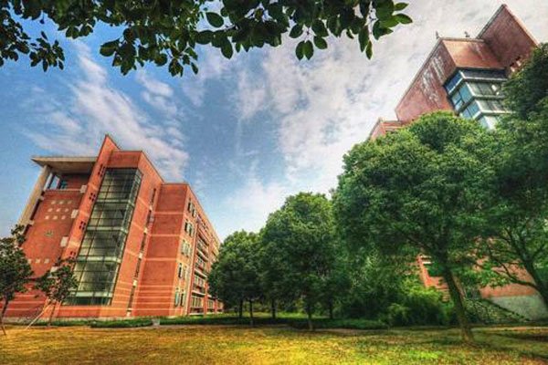 ׯ�ɺ�δ������Ƭ48�� һ�����ư����õ�����������