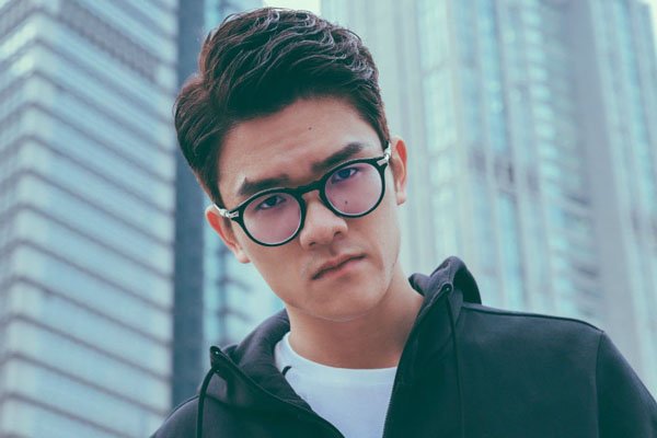 lol若风简介 老婆是一个网红叫戚蓝尹