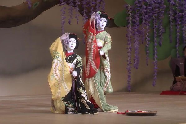 日本歌舞伎等于豪门(mén)吗 政府扶持是文化中的部分