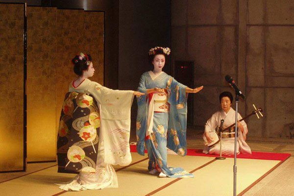 日本歌舞伎等于豪门吗 政府扶持是文化中的部分(fēn)