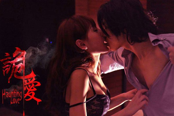 何佩瑜国光帮帮忙哪一期 脱衣漏胸问男嘉宾:你还好吗