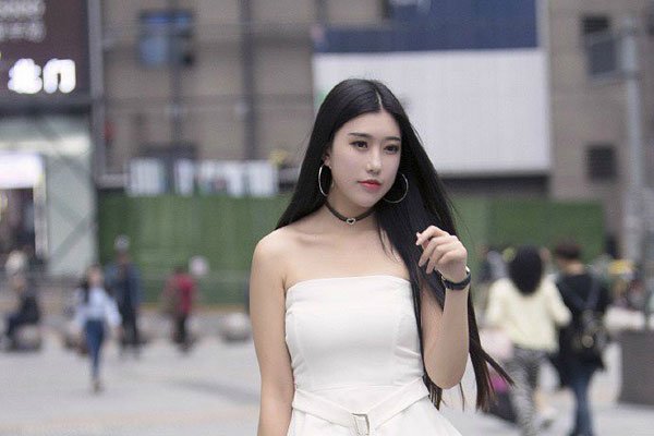 ��������Ů���¼� ����·�ö����˱��ŵ�����