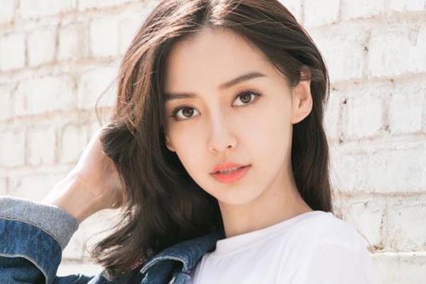 杨颖假孕铁证 假肚子怀孕那么多事