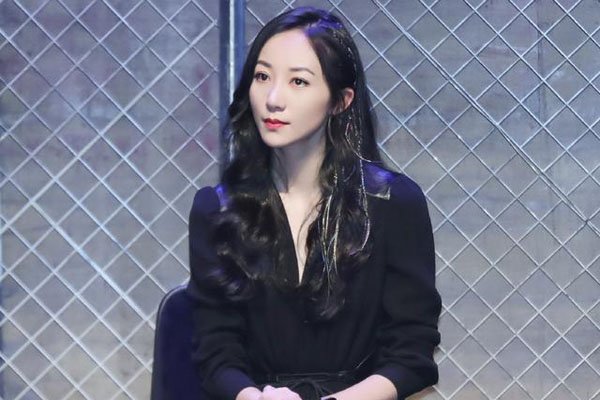 ��Ӱ���Ǻ�ѩ�������� ��δ�Ĺ���Ϸ��Ů����