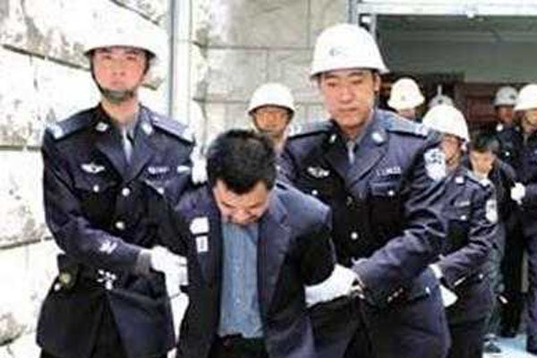 ���ƴ���Ī�ڵĸ������ϼ�� �ǵ�ʱ���������ĵ�����