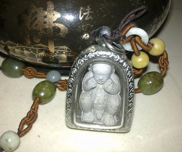 ����һ��Ů��������ͯ �Ѿ����ʢ������