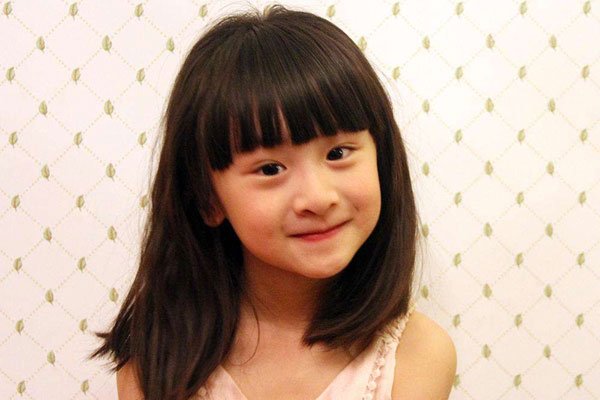 田雨橙田雨橙这位小姑娘从前跟着爸爸一起在真人秀节目里面出现的时候