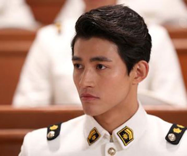 ���찮ǰ�������ӷ� ��Ů��̻�������У�