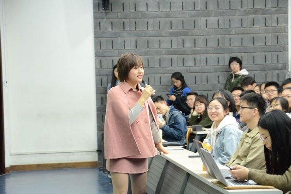 �������ǿ����ϱ����� ����������ǣǿ������Ȼ���˱���