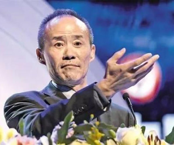 王石的前老丈是谁 一出自说自话的传奇人生