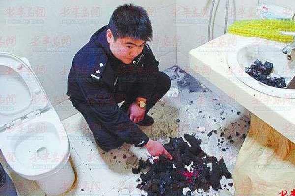 烧炭自杀多久会死 这种自杀的方式非常的痛苦