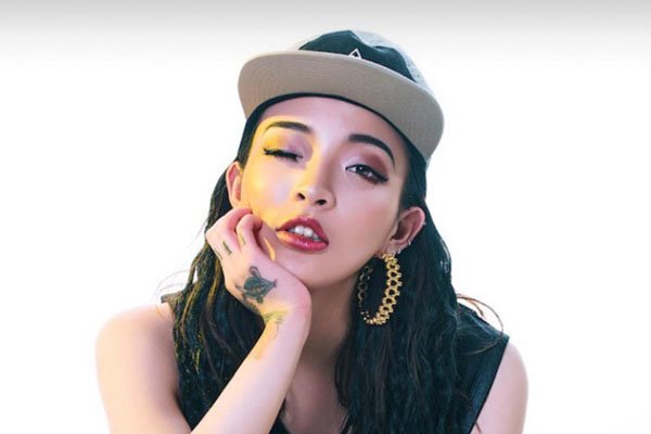 毛衍七被凸点 未成年就在社会混学了不少坏东西