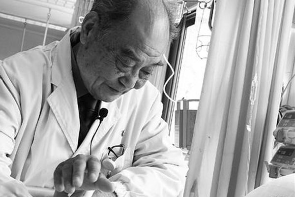 �����������ֲ�ĳ�Դ ������ʬ��