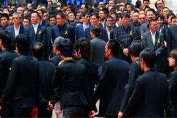 ����Ů���������ع� 24λ���Ƕ����Ƚϳ�������