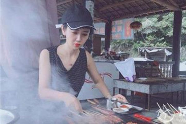 ���ְ���Ϫ���� ֱ��ֻ��Ϊ�����Լ�����������϶��Ǽٵ�