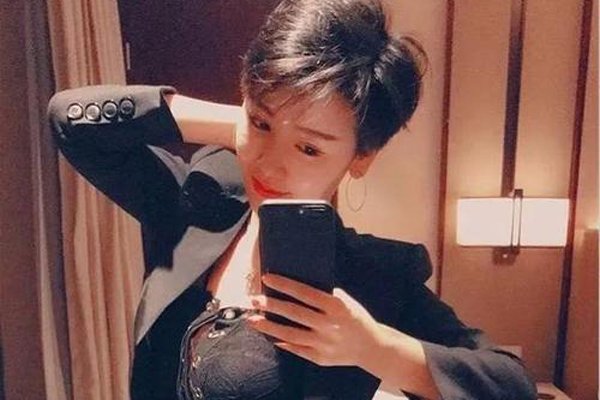 快手安若溪资料 帅气的富豪女主播