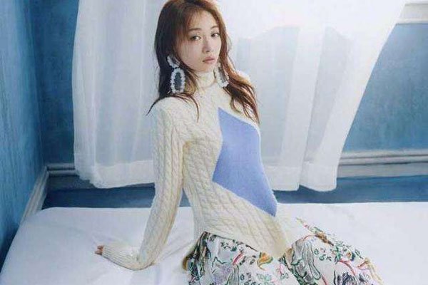 ����Ը������ϼ�� ����ֻ����һ���赸��ʦ����ȴ����